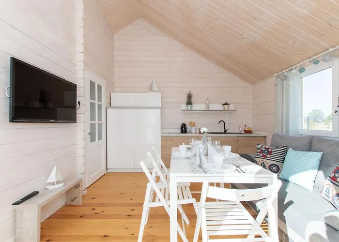 بيت خشبي Goscinne Govinda أوستكا