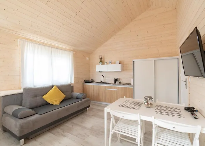 بيت خشبي Goscinne Govinda أوستكا