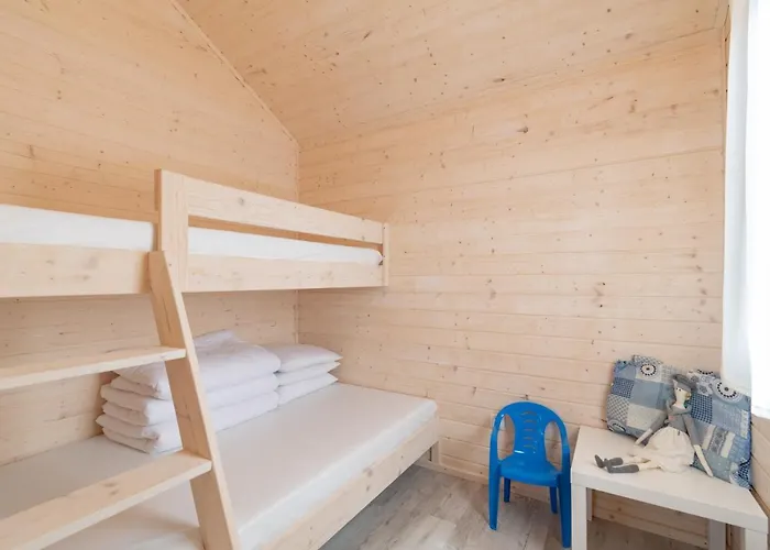 بيت خشبي Goscinne Govinda أوستكا